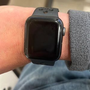 Apple Watch series 4 Nike 40mm